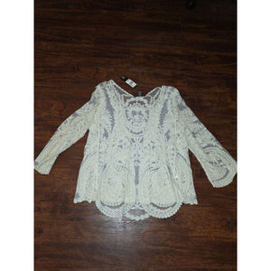 Ultra Flirt 3/4 sleeve crochet top blouse size medium NWT